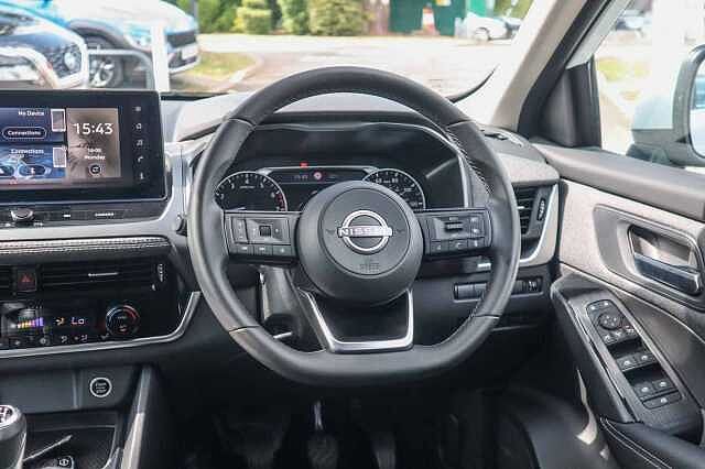 Nissan Qashqai 1.3 DIG-T MHEV Acenta Premium SUV 5dr Petrol Hybrid Manual Euro 6 (s/s) (140 ps)