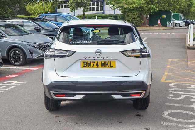 Nissan Qashqai 1.3 DIG-T MHEV Acenta Premium SUV 5dr Petrol Hybrid Manual Euro 6 (s/s) (140 ps)