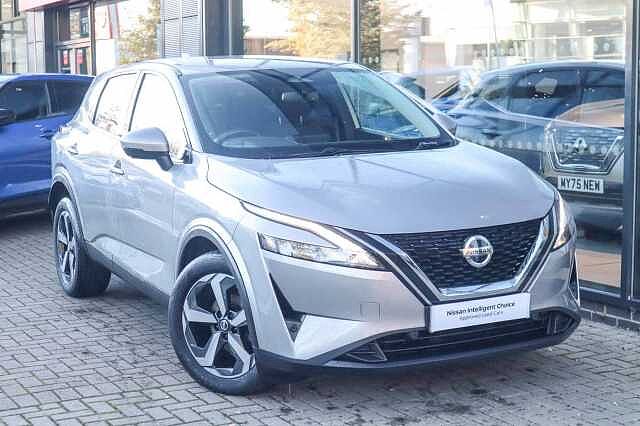 Nissan Qashqai 1.3 DIG-T MHEV N-Connecta SUV 5dr Petrol Hybrid XTRON Euro 6 (s/s) (158 ps)