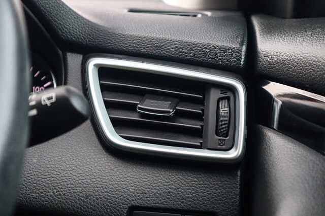 Nissan Qashqai 1.3 DIG-T N-Connecta SUV 5dr Petrol DCT Auto Euro 6 (s/s) (160 ps)