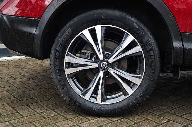 Nissan Qashqai 1.3 DIG-T N-Connecta SUV 5dr Petrol DCT Auto Euro 6 (s/s) (160 ps)