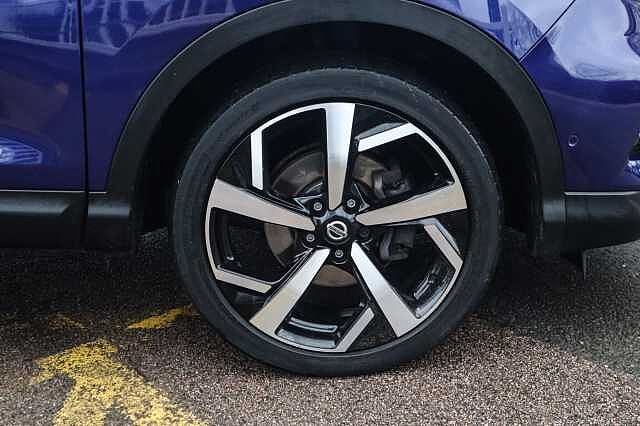 Nissan Qashqai 1.3 DIG-T Tekna SUV 5dr Petrol DCT Auto Euro 6 (s/s) (160 ps)