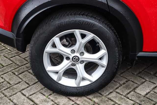 Nissan Juke 1.0 DIG-T N-Connecta SUV 5dr Petrol DCT Auto Euro 6 (s/s) (114 ps)