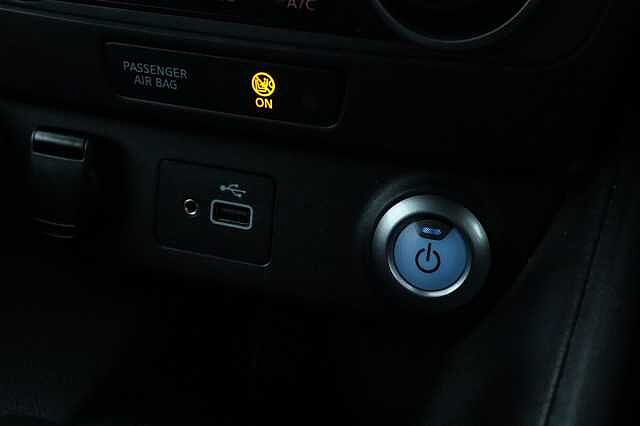 Nissan Leaf 39kWh Acenta Hatchback 5dr Electric Auto (150 ps)