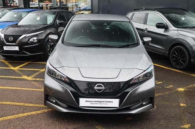 Nissan Leaf 39kWh Acenta Hatchback 5dr Electric Auto (150 ps)