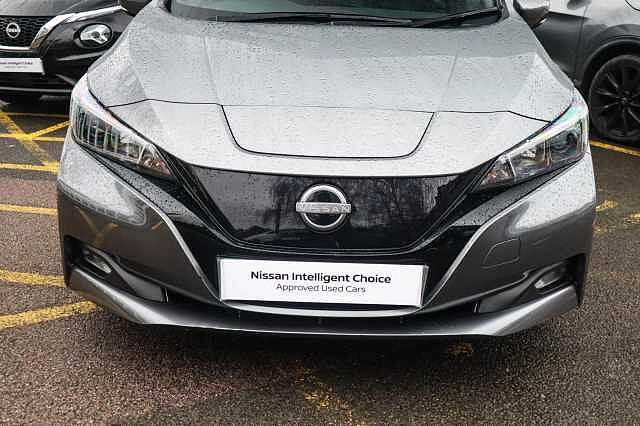Nissan Leaf 39kWh Acenta Hatchback 5dr Electric Auto (150 ps)