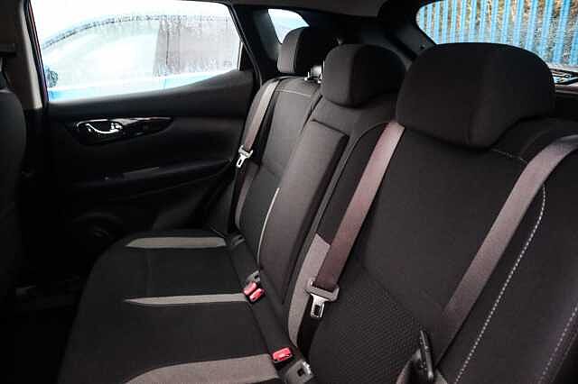 Nissan Qashqai 1.3 DIG-T Acenta Premium SUV 5dr Petrol Manual Euro 6 (s/s) (140 ps)