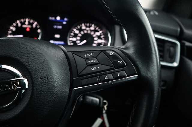 Nissan Qashqai 1.3 DIG-T Acenta Premium SUV 5dr Petrol Manual Euro 6 (s/s) (140 ps)