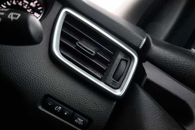 Nissan Qashqai 1.3 DIG-T Acenta Premium SUV 5dr Petrol Manual Euro 6 (s/s) (140 ps)