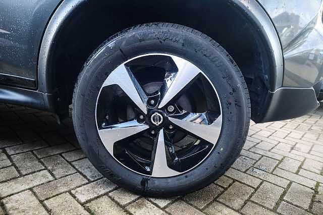 Nissan Juke 1.6 Bose Personal Edition SUV 5dr Petrol Manual Euro 6 (112 ps)