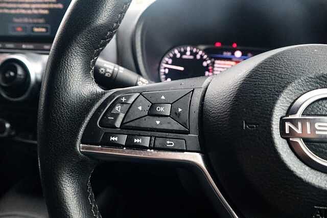 Nissan Juke 1.0 DIG-T N-Connecta SUV 5dr Petrol Manual Euro 6 (s/s) (114 ps)