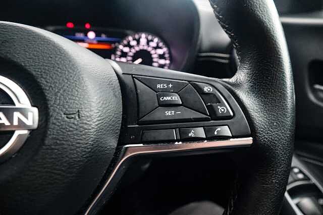 Nissan Juke 1.0 DIG-T N-Connecta SUV 5dr Petrol Manual Euro 6 (s/s) (114 ps)