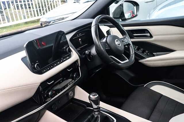 Nissan Qashqai 1.3 DIG-T MHEV Tekna SUV 5dr Petrol Hybrid Manual Euro 6 (s/s) (140 ps)