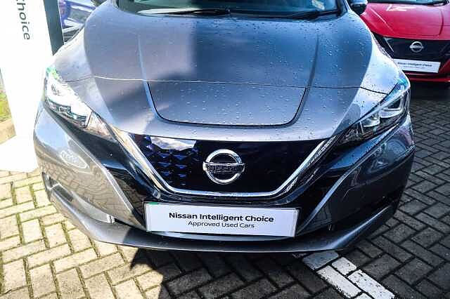Nissan Leaf 40kWh Tekna Hatchback 5dr Electric Auto (150 ps)