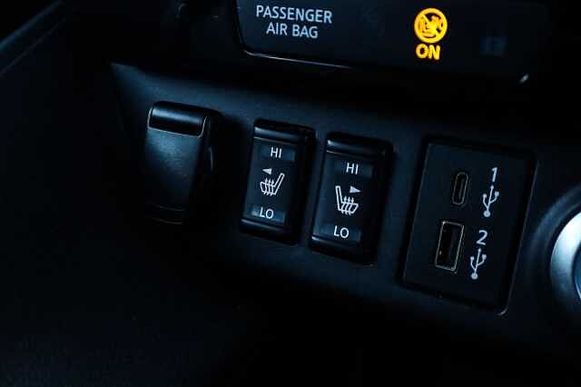 Nissan Leaf 40kWh Tekna Hatchback 5dr Electric Auto (150 ps)