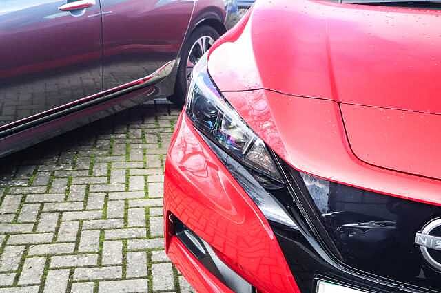 Nissan Leaf 39kWh Acenta Hatchback 5dr Electric Auto (150 ps)