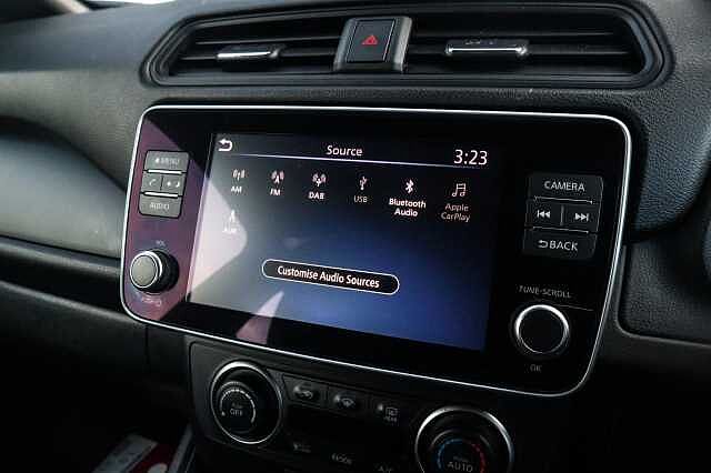 Nissan Leaf 39kWh Acenta Hatchback 5dr Electric Auto (150 ps)