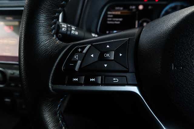 Nissan Leaf 39kWh Acenta Hatchback 5dr Electric Auto (150 ps)