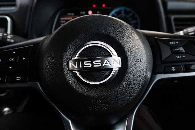 Nissan Leaf 39kWh Acenta Hatchback 5dr Electric Auto (150 ps)