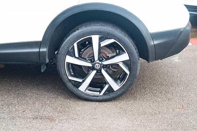 Nissan Qashqai 1.3 DIG-T N-Motion SUV 5dr Petrol DCT Auto Euro 6 (s/s) (160 ps)