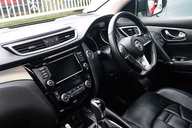 Nissan Qashqai 1.3 DIG-T N-Motion SUV 5dr Petrol DCT Auto Euro 6 (s/s) (160 ps)