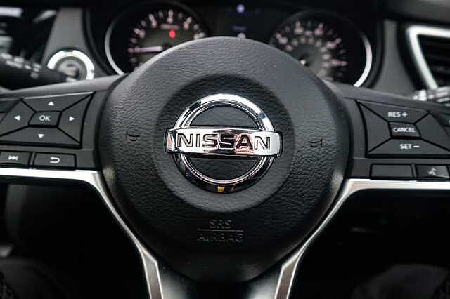 Nissan Qashqai 1.3 DIG-T N-Motion SUV 5dr Petrol DCT Auto Euro 6 (s/s) (160 ps)
