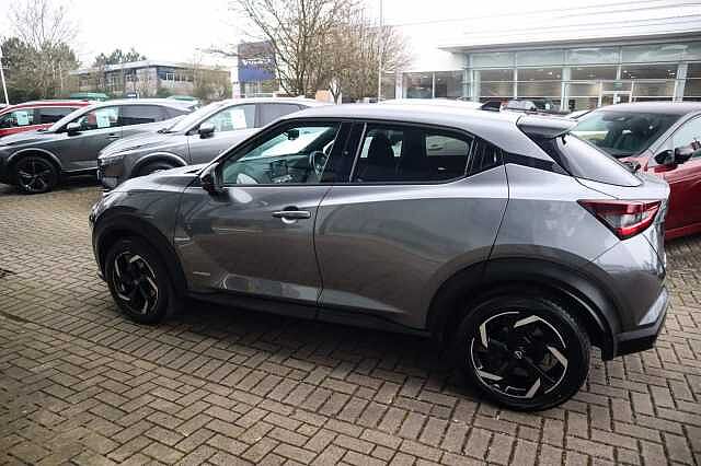 Nissan Juke 1.6 N-Connecta SUV 5dr Petrol Hybrid Auto Euro 6 (143 ps)
