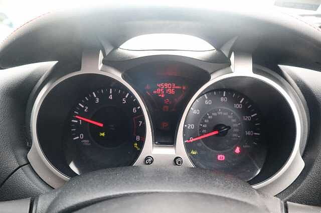 Nissan Juke 1.6 Tekna SUV 5dr Petrol XTRON Euro 6 (117 ps)