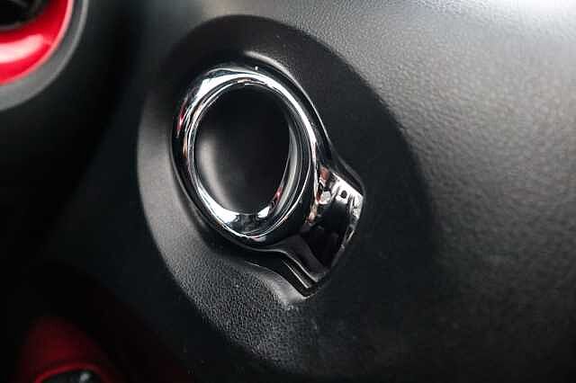 Nissan Juke 1.6 Tekna SUV 5dr Petrol XTRON Euro 6 (117 ps)