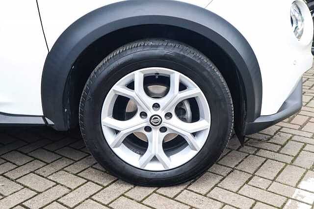 Nissan Juke 1.0 DIG-T N-Connecta SUV 5dr Petrol DCT Auto Euro 6 (s/s) (114 ps)