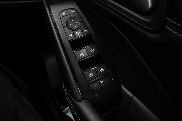 Nissan Qashqai 1.3 DIG-T MHEV Acenta Premium SUV 5dr Petrol Hybrid XTRON Euro 6 (s/s) (158 ps)