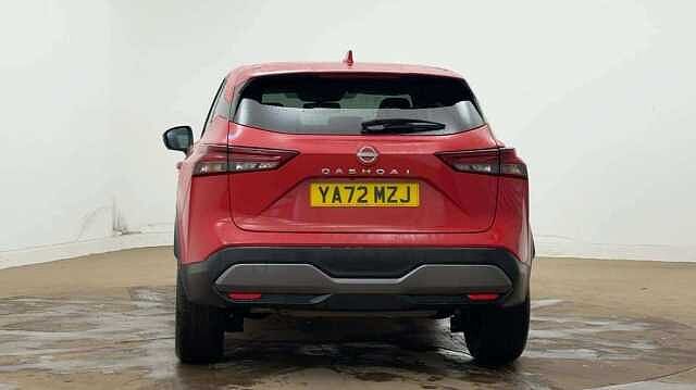 Nissan Qashqai 1.3 DIG-T MHEV N-Connecta SUV 5dr Petrol Hybrid XTRON Euro 6 (s/s) (158 ps)