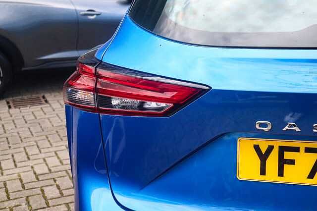 Nissan Qashqai 1.3 DIG-T MHEV Acenta Premium SUV 5dr Petrol Hybrid Manual Euro 6 (s/s) (140 ps)