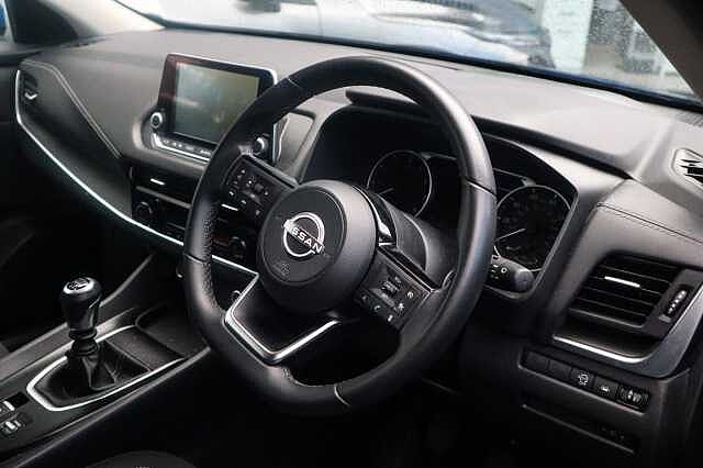 Nissan Qashqai 1.3 DIG-T MHEV Acenta Premium SUV 5dr Petrol Hybrid Manual Euro 6 (s/s) (140 ps)