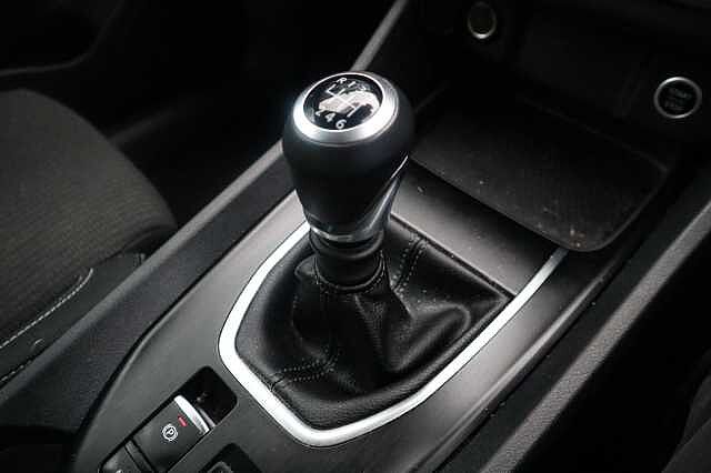Nissan Qashqai 1.3 DIG-T MHEV Acenta Premium SUV 5dr Petrol Hybrid Manual Euro 6 (s/s) (140 ps)