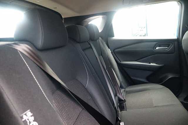Nissan Qashqai 1.3 DIG-T MHEV Acenta Premium SUV 5dr Petrol Hybrid Manual Euro 6 (s/s) (140 ps)