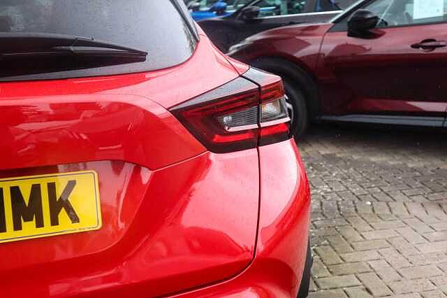 Nissan Juke 1.0 DIG-T N-Connecta SUV 5dr Petrol Manual Euro 6 (s/s) (114 ps)