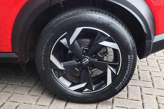 Nissan Juke 1.0 DIG-T N-Connecta SUV 5dr Petrol Manual Euro 6 (s/s) (114 ps)