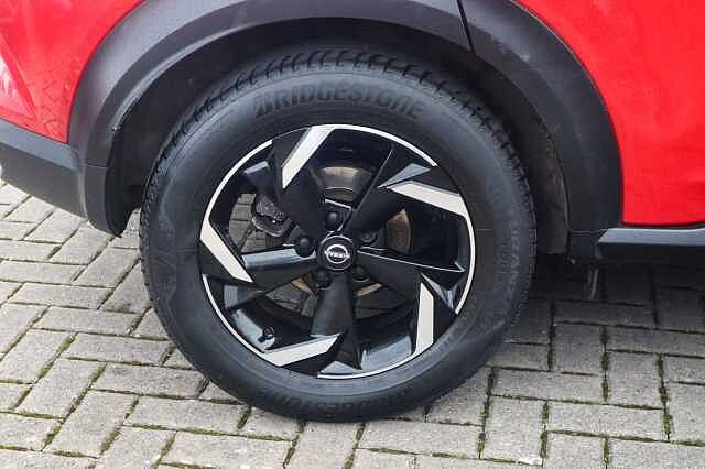 Nissan Juke 1.0 DIG-T N-Connecta SUV 5dr Petrol Manual Euro 6 (s/s) (114 ps)