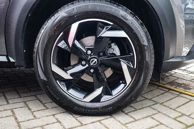 Nissan Juke 1.0 DIG-T N-Connecta SUV 5dr Petrol DCT Auto Euro 6 (s/s) (114 ps)