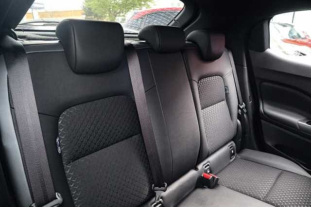 Nissan Juke 1.0 DIG-T N-Connecta SUV 5dr Petrol DCT Auto Euro 6 (s/s) (114 ps)