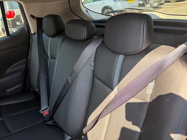 Nissan Leaf 39kWh Tekna Hatchback 5dr Electric Auto (150 ps)