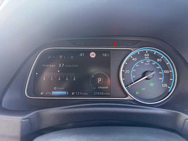 Nissan Leaf 39kWh Tekna Hatchback 5dr Electric Auto (150 ps)