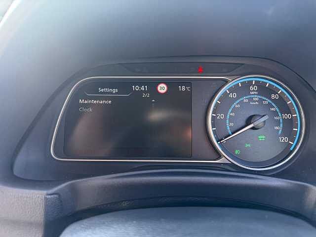 Nissan Leaf 39kWh Tekna Hatchback 5dr Electric Auto (150 ps)