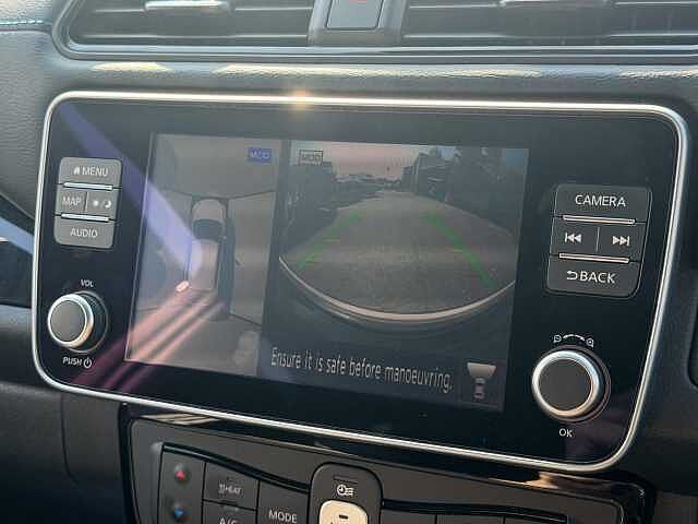 Nissan Leaf 39kWh Tekna Hatchback 5dr Electric Auto (150 ps)
