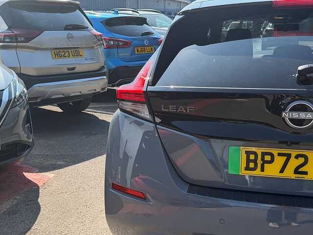 Nissan Leaf 39kWh Tekna Hatchback 5dr Electric Auto (150 ps)