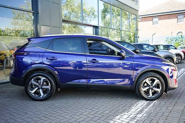Nissan Qashqai 1.3 DIG-T MHEV N-Connecta SUV 5dr Petrol Hybrid Manual Euro 6 (s/s) (140 ps)