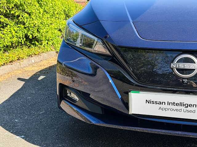 Nissan Leaf 39kWh Tekna Hatchback 5dr Electric Auto (150 ps)