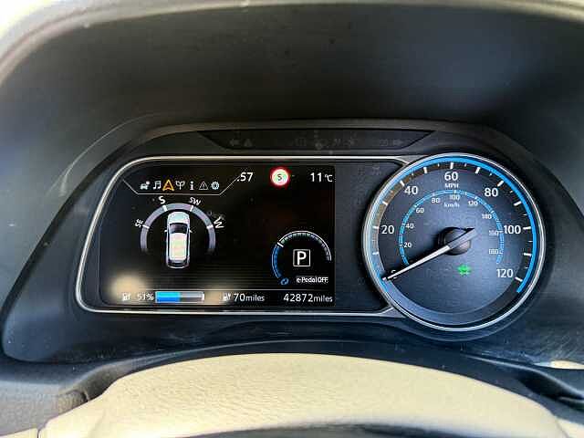 Nissan Leaf 39kWh Tekna Hatchback 5dr Electric Auto (150 ps)