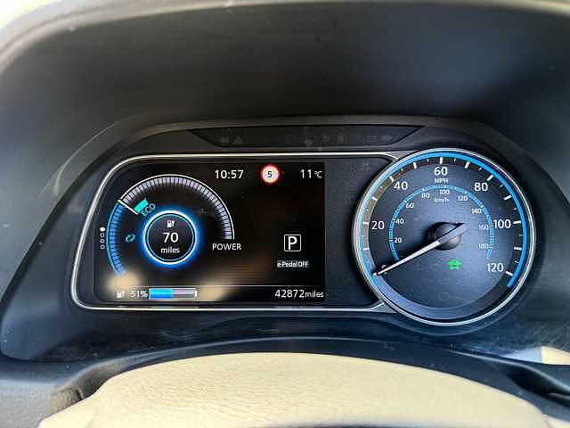 Nissan Leaf 39kWh Tekna Hatchback 5dr Electric Auto (150 ps)